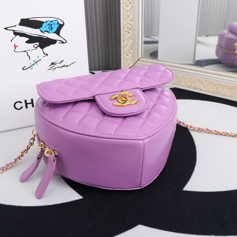Ch*el 22s heart bag