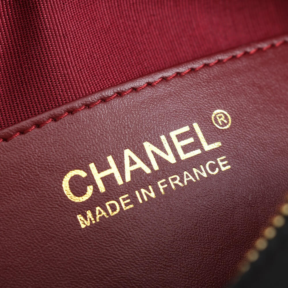 Ch*el 22s heart bag